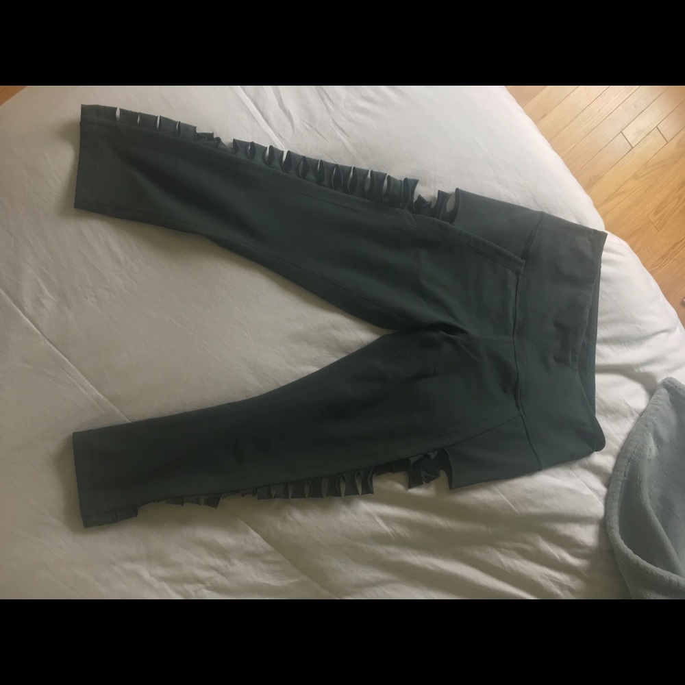 High waist, cropped Zella leggings